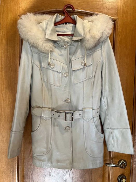 Куртки із натуральної шкіри жіноча і чоловіча