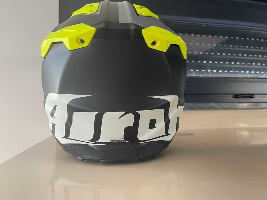 Capacete AIROH Aviator 3 Glory Yellow Matt