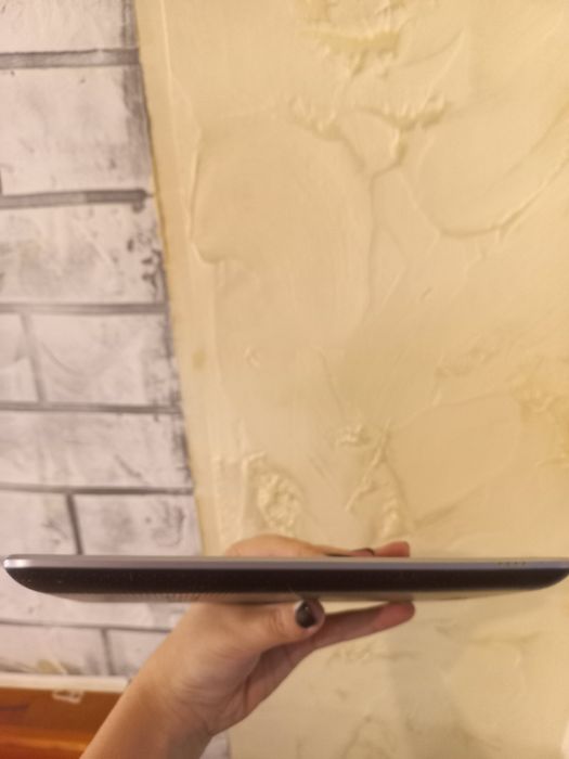 Продам на запчастини планшет Asus Nexus 7