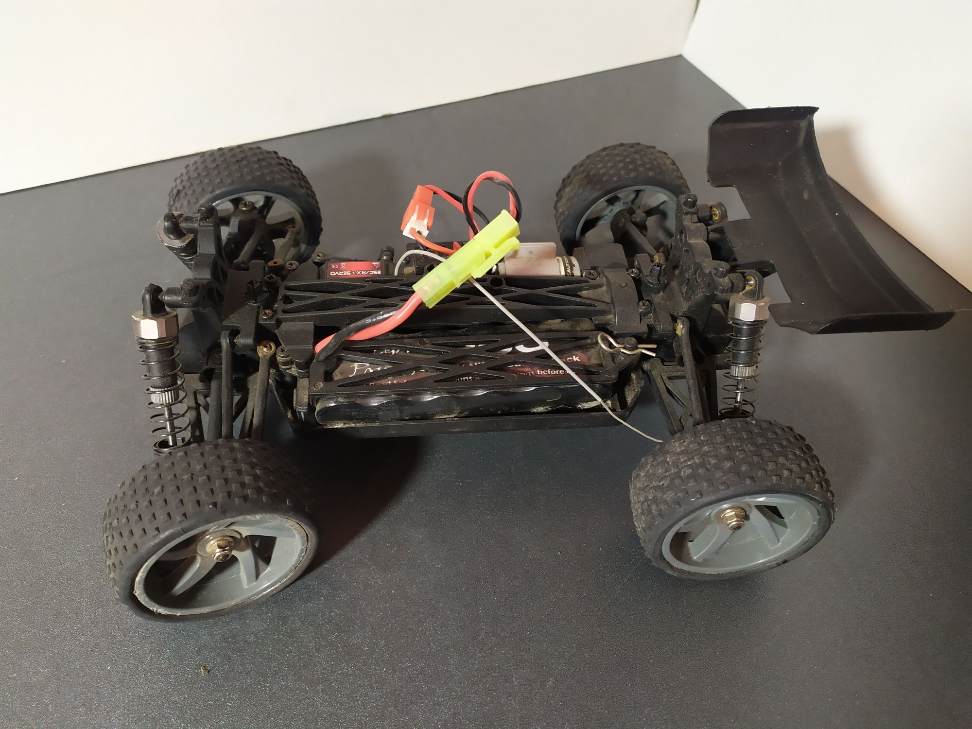 Himoto Spino E18XB Brushed Радиоуправляемая модель Багги 1:18

Радиоу
