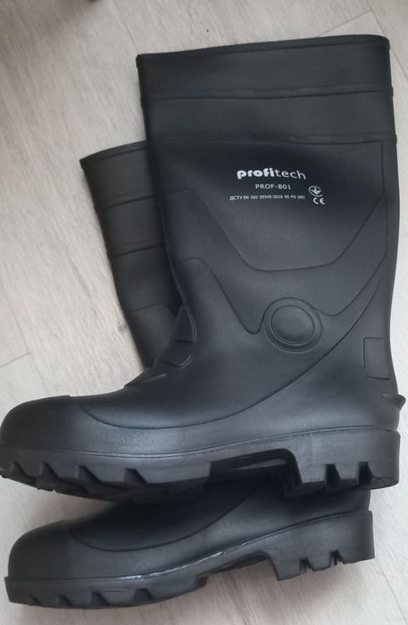 Взуття робоче , черевики
