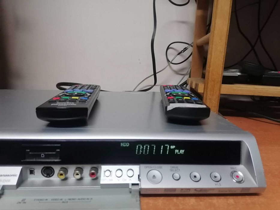 Nagrywarka Panasonic DMR-EH56 HDD160GB pilot