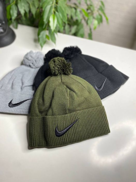 Мужская зимняя шапка NIKE с флисом теплая с помпоном с подворотом S-XL