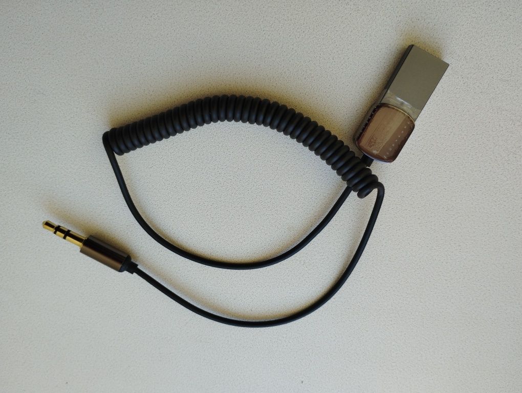 Essager Bluetooth AUX USB 3.5 mm адаптер в авто.
