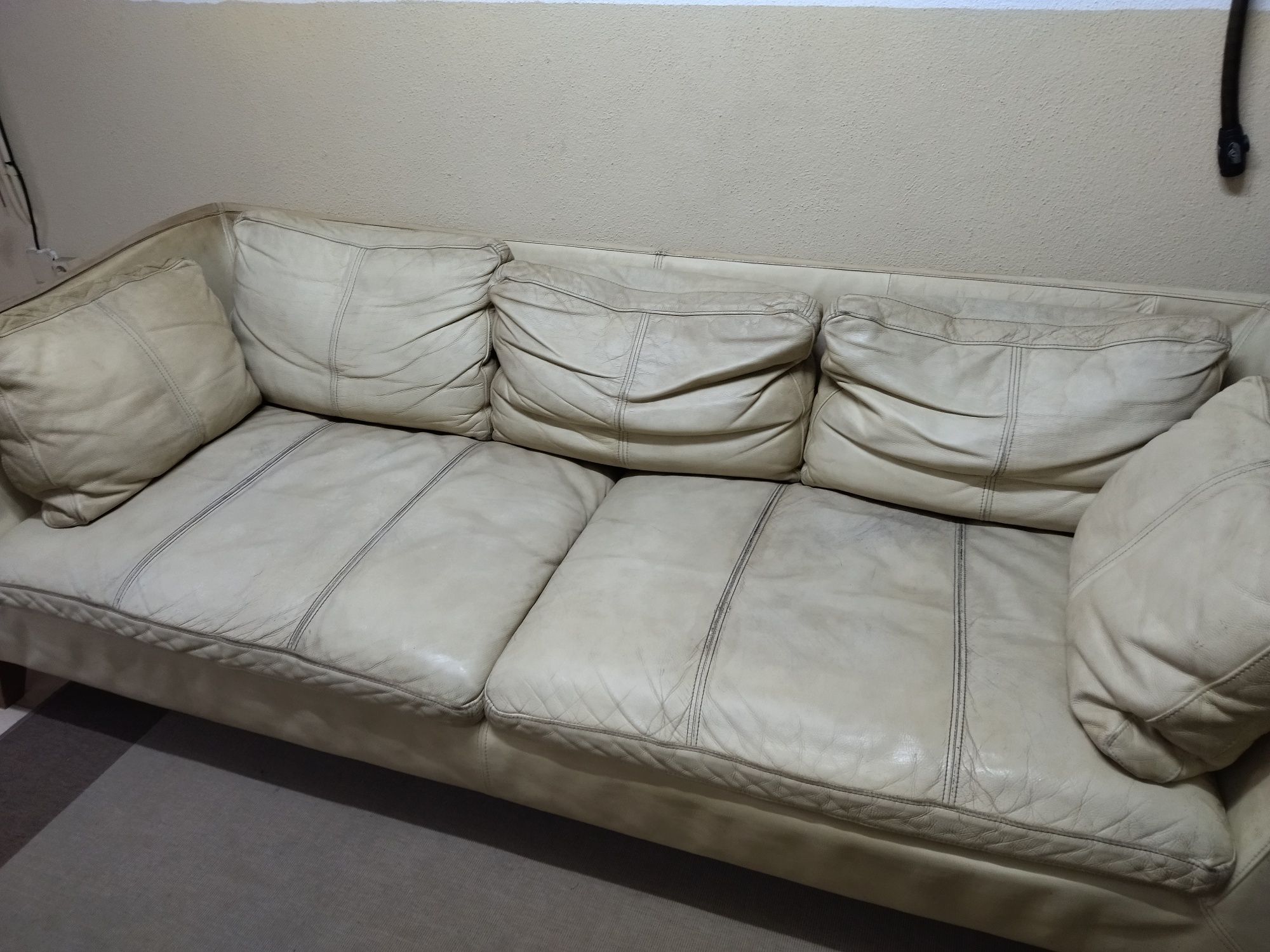 Sofá 3 lugares IKEA