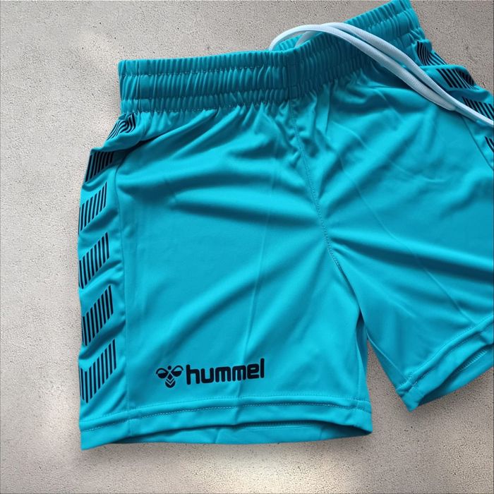 Zestaw piłkarski - koszulka i spodenki, Hummel 116 cm