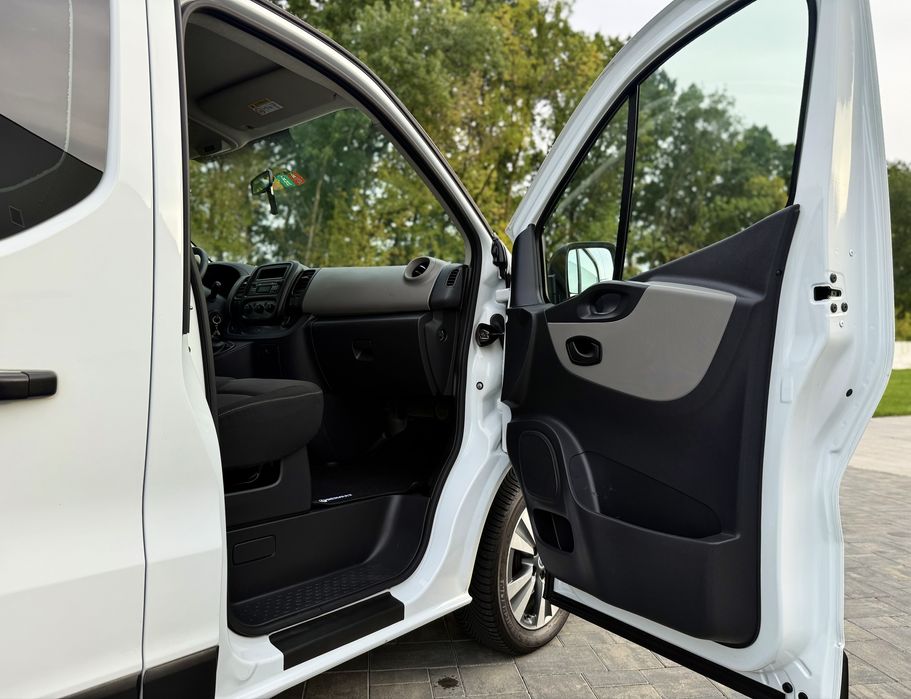 Renault Trafic 9-місць ПАСАЖИР