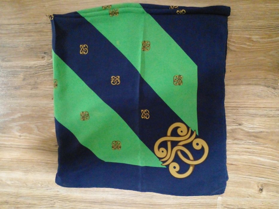 Платок женкий шелк PIROVANO. Италия. Оригинал.