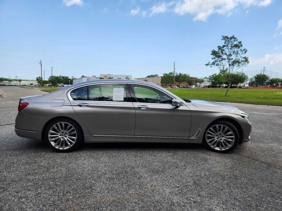 2019 BMW 7-Series 750i