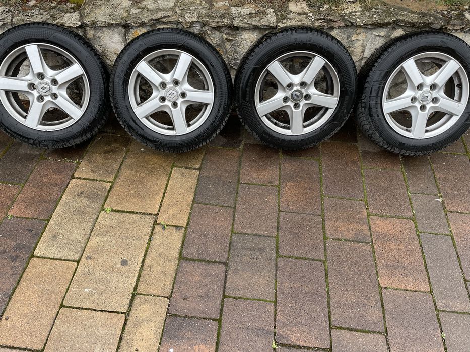 Sprzedam koła wielosezonoweo do Renault