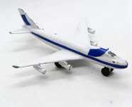 Brinquedo Pilen vintage em metal Boeing 747