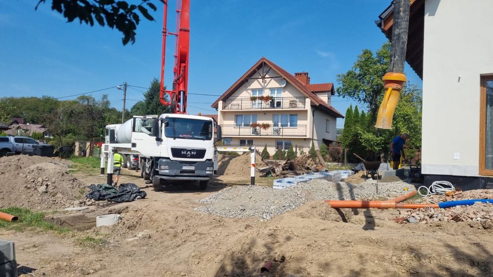 Usługi brukarskie, układanie kostki brukowej, minikoparka, brukarstwo