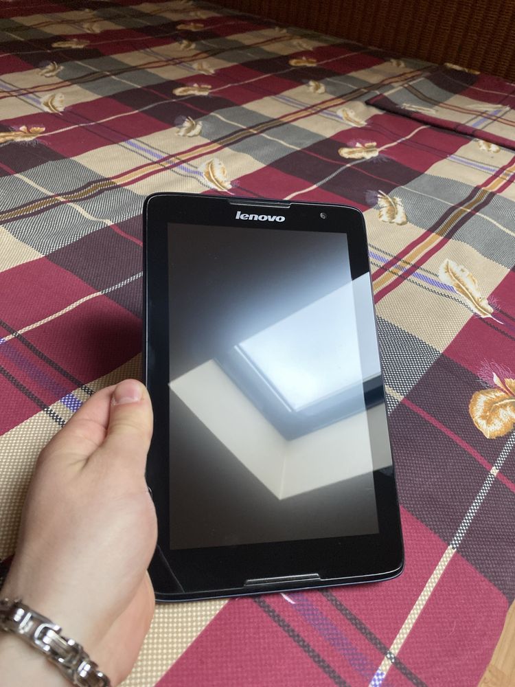 Tablet lenovo A5500-H