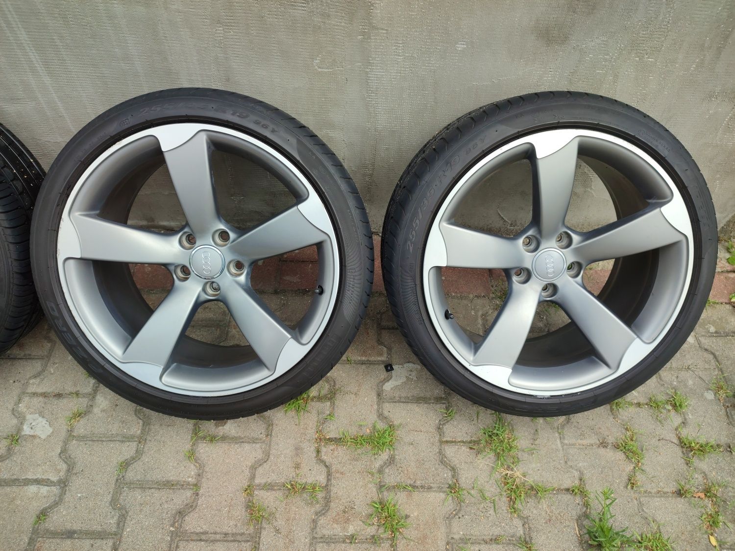 Felgi 19" Alufelgi OEM Audi Rotor 19" ET33 9J Opony Pirelli P ZERO