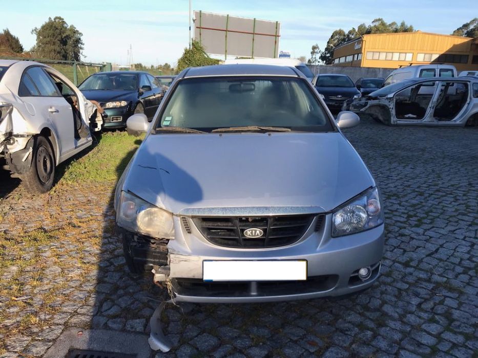Kia Cerato I Hatchback 1.5 CRDi Van 2005  - Para Peças