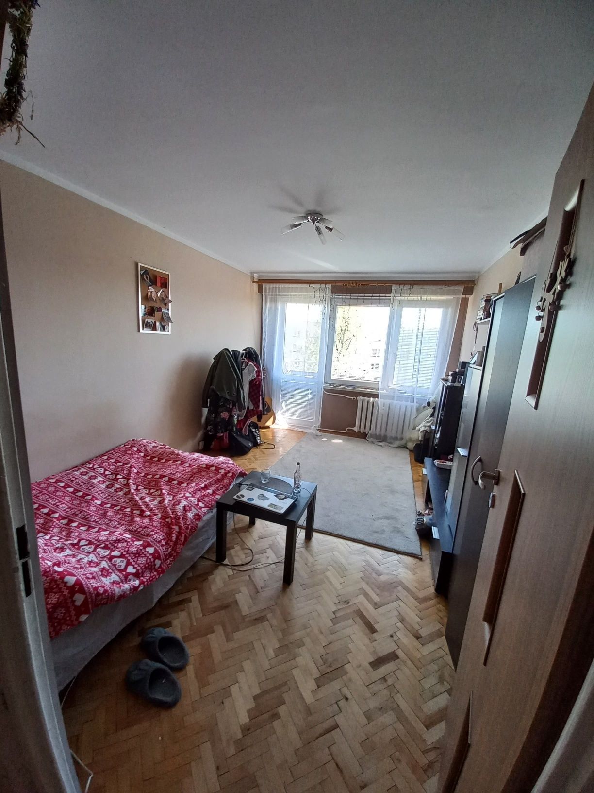 Pokój z balkonem