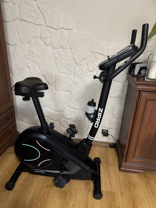 Rower stacjonarny Zipro Flame WM iConsole+ elektryczno-magnetyczny