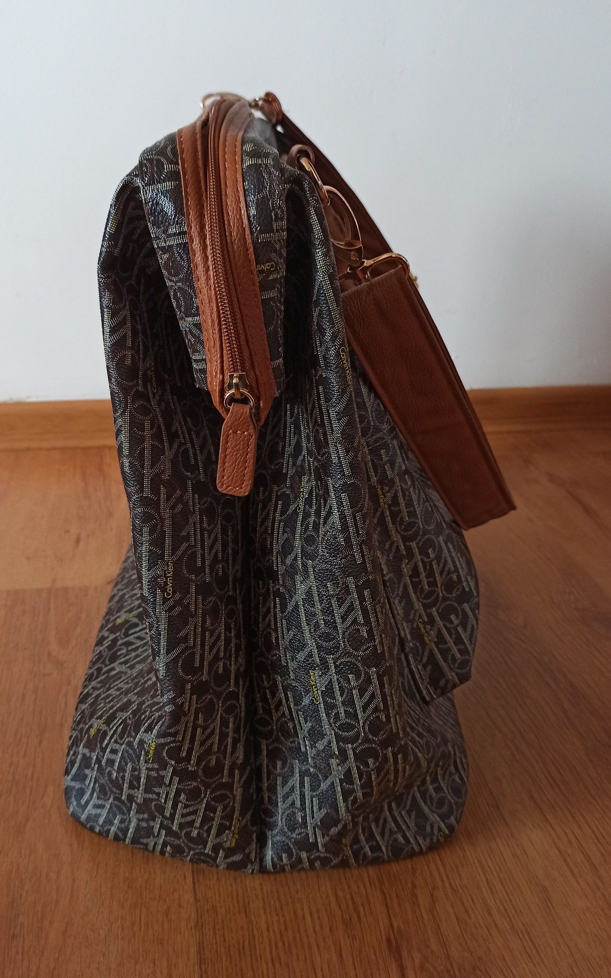 Torba podróżna Calvin Klein logowana
