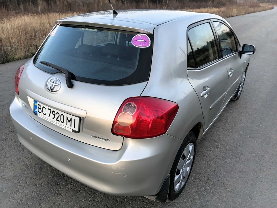 Тайота Ауріс 2008р