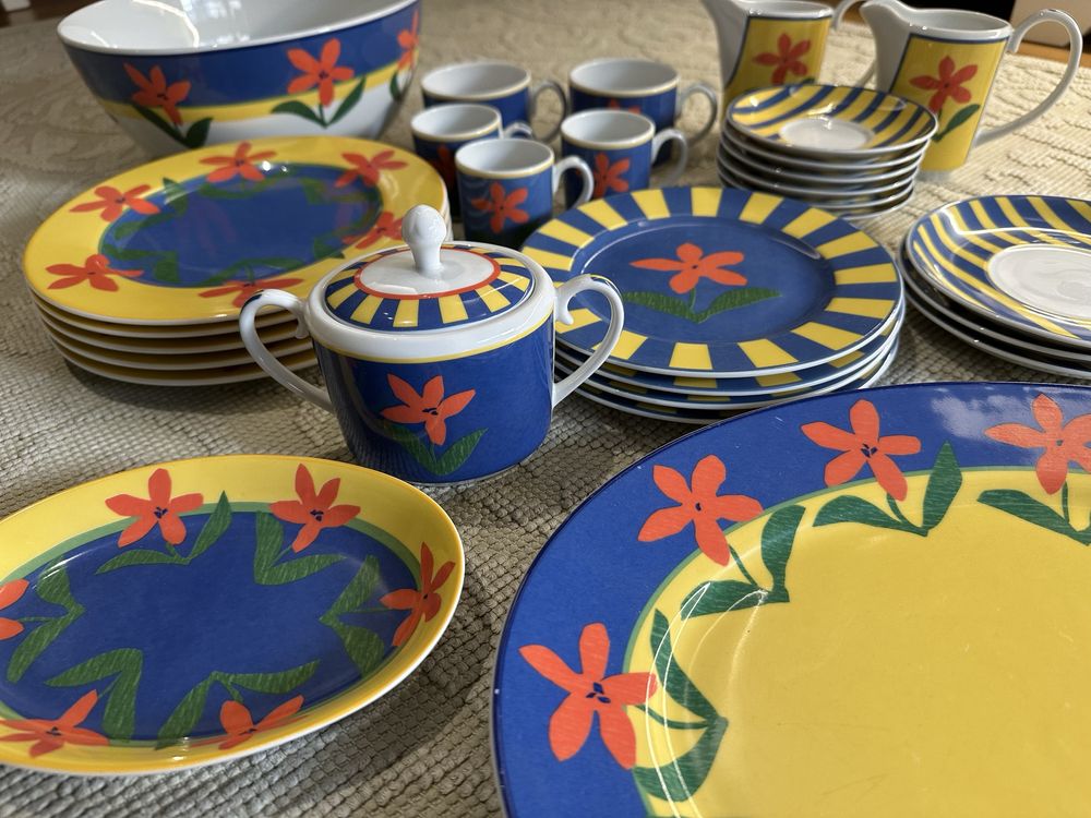 17 itens de porcelana Vista Alegre
