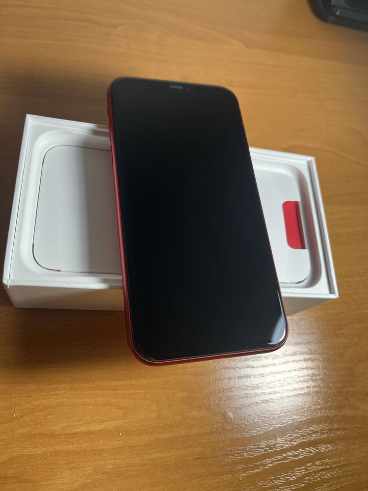 iPhone 11 64GB product(Red)
