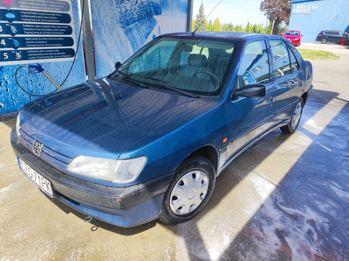 Peugeot 306 1.4 benzyna super stan klasyk ważne opłaty