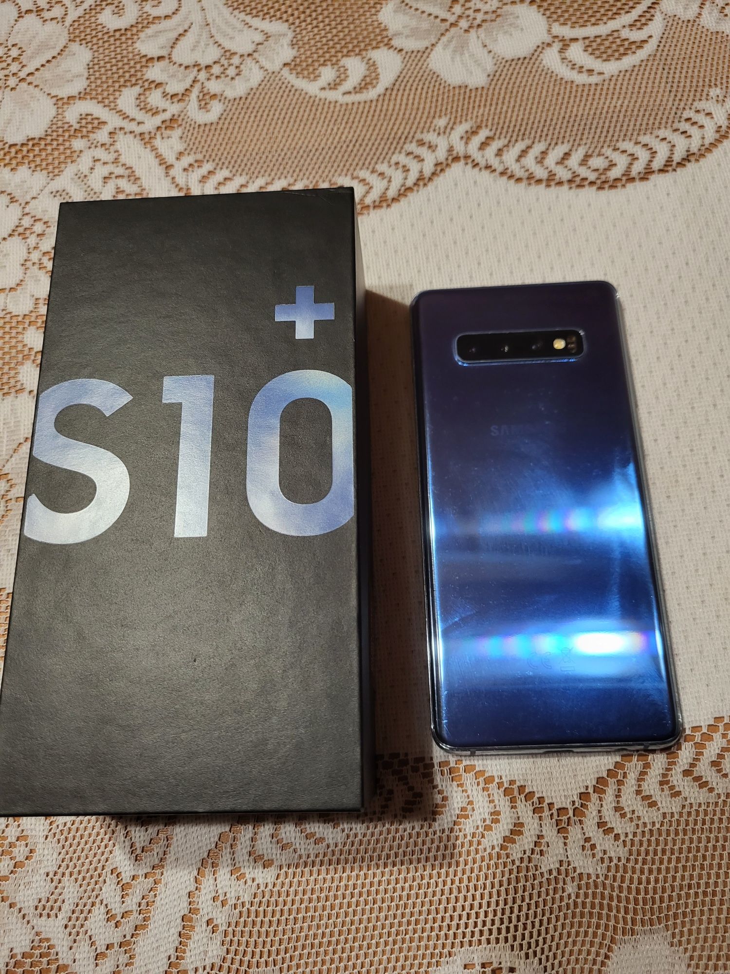 Smartfon telefon samsung s10 plus uszkodzony