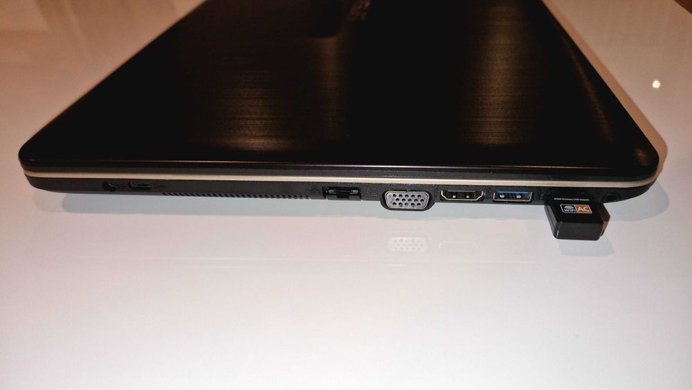 Portátil ASUS A541U i7 / 1TB/ 8GB