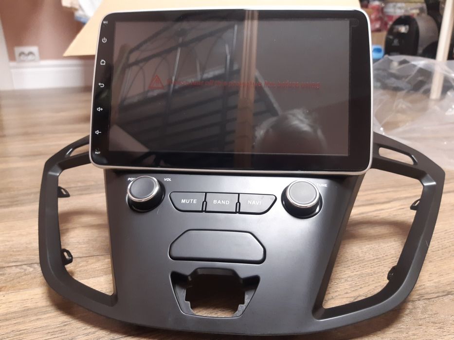 Штатная автомагнитола с   GPS навигацией на Форд транзит кастом