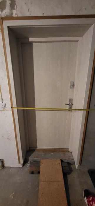 Drzwi Antywłamaniowe B-30 Pol-skone z zamkami