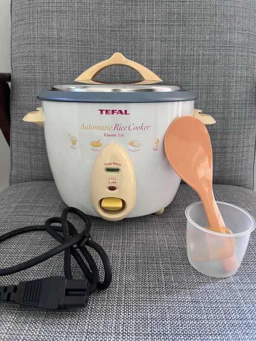 Máquina para cozinhar arroz Tefal (como nova)