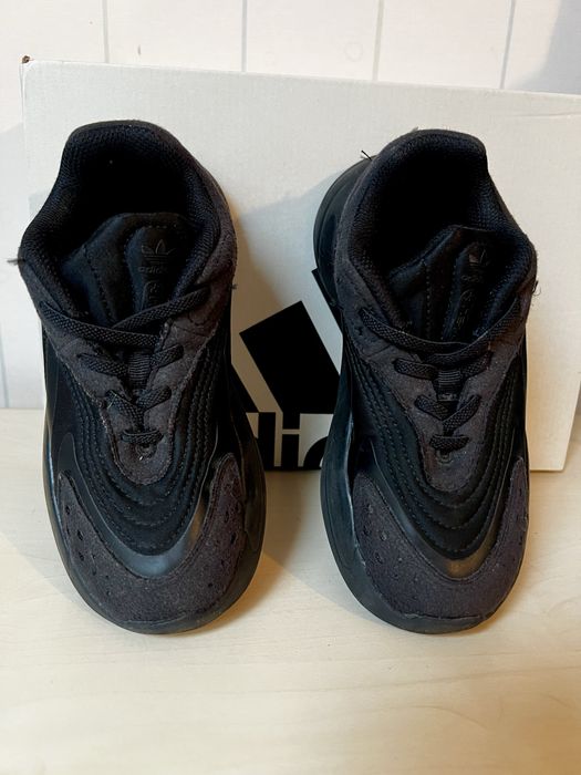 Дитячі кросівки Adidas