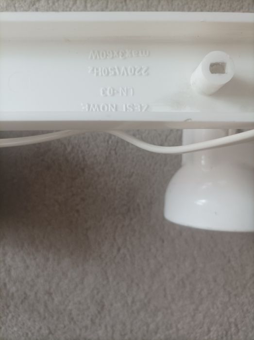 Lampa na 3 żarówki. Im