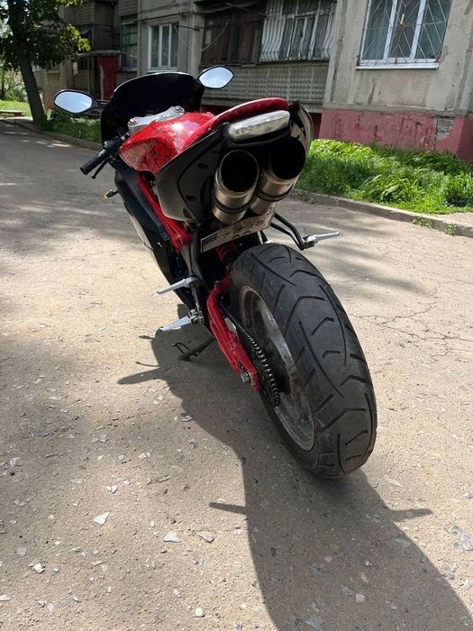 Megelli 250R.