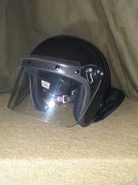 Kask przeciwuderzeniowy czarny,ochrona,policja,militaria,kolekcje