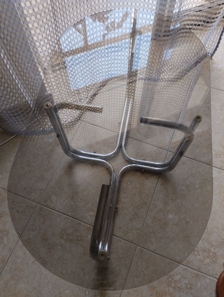 Mesa de centro em vidro