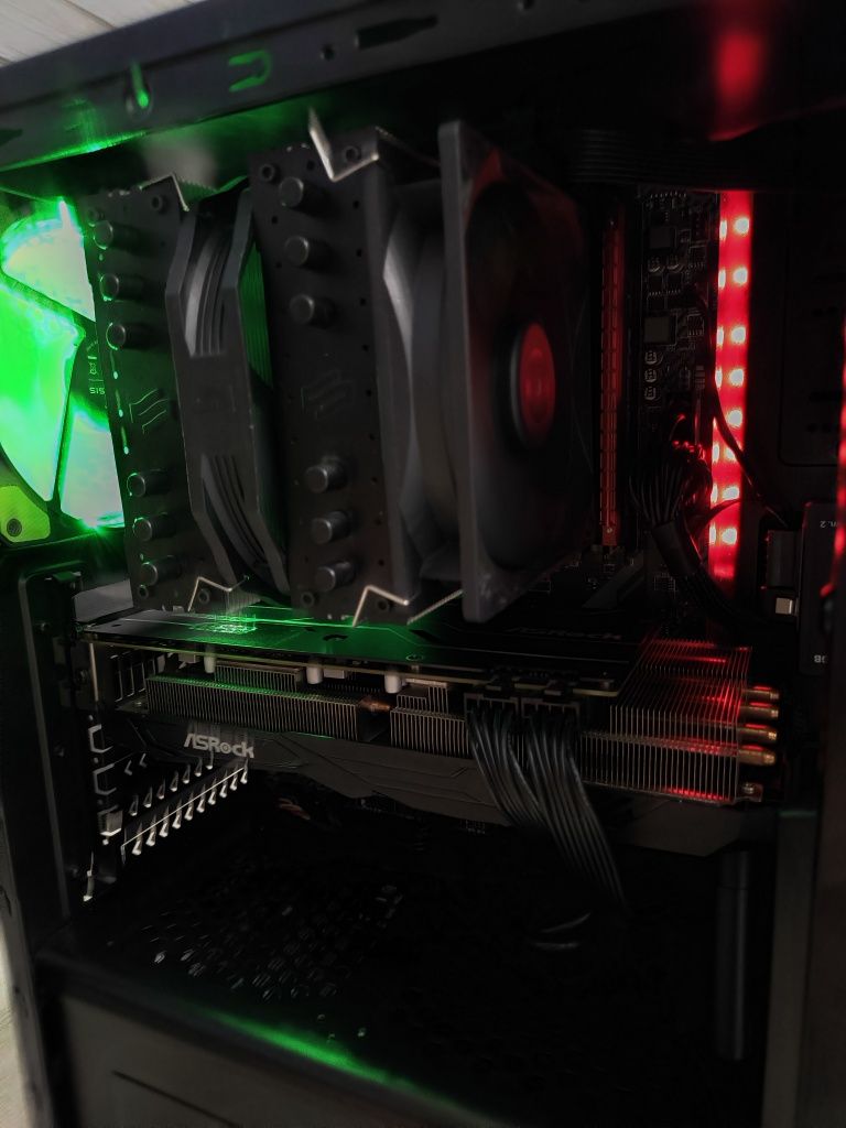 Komputer stacjonarny Ryzen 5 / RX 5700XT / 16GB RAM