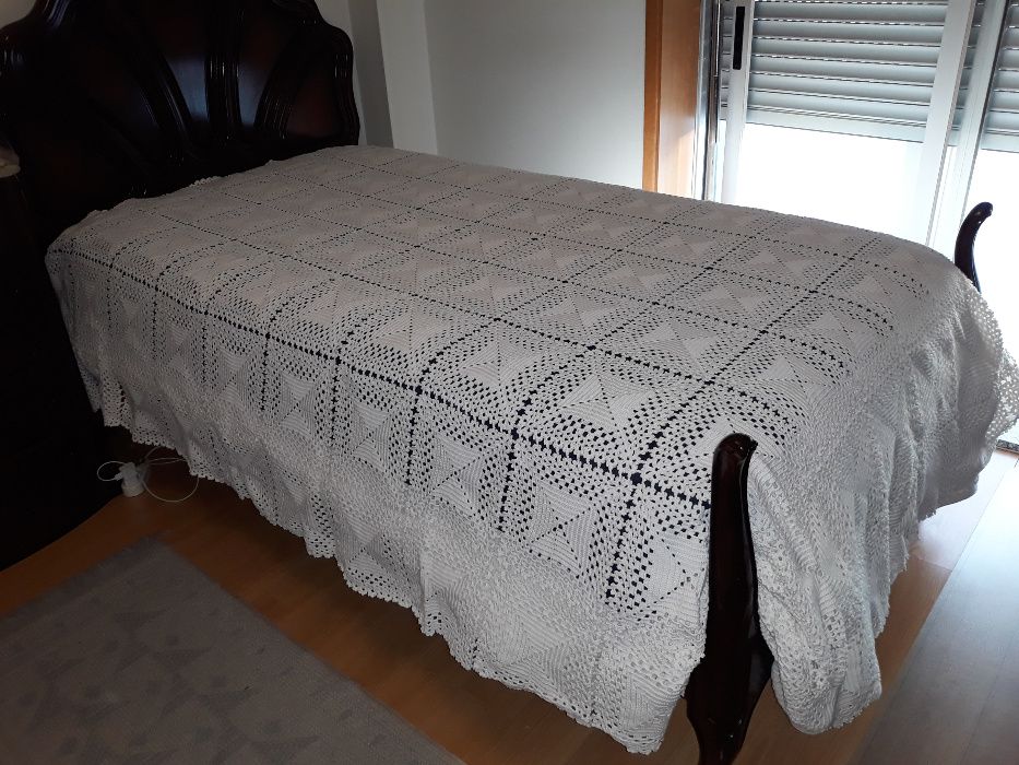 Colcha de croché feita a mão para cama de solteiro