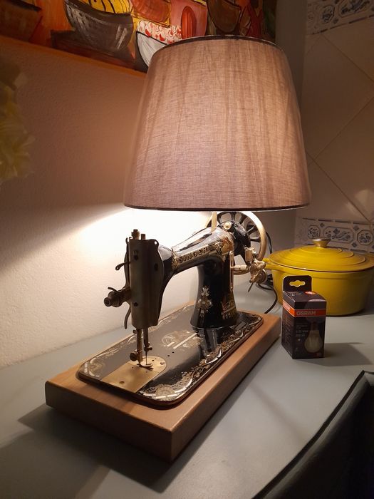 Candeeiro custom - Máquina costura