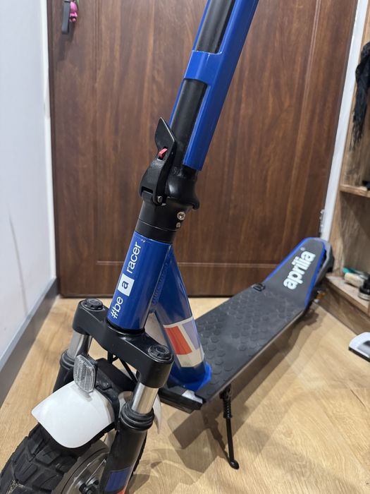 hulajnoga elektryczna aprilla tuareg