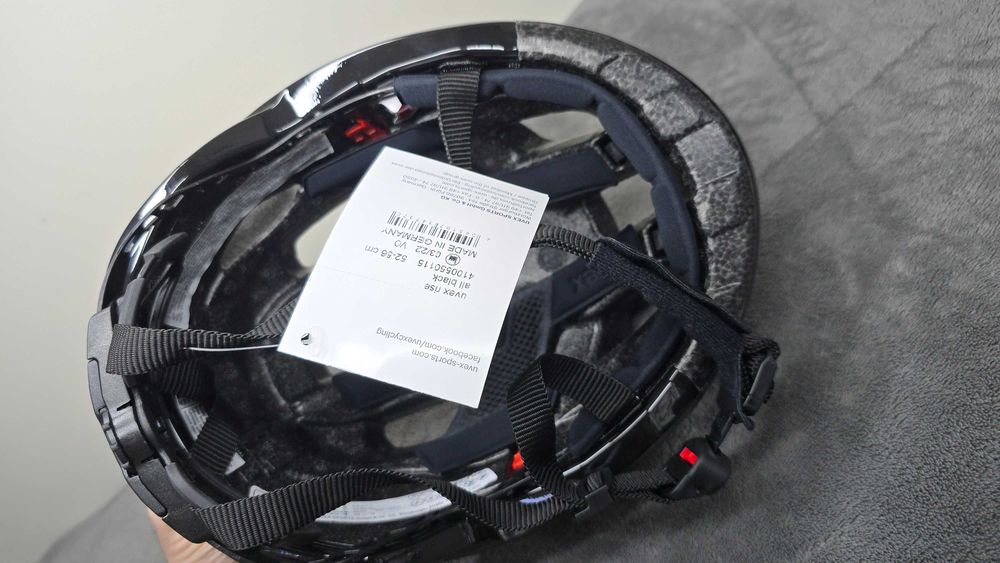 Lekki Kask rowerowy UVEX RISE all black rozmiar 52-56cm