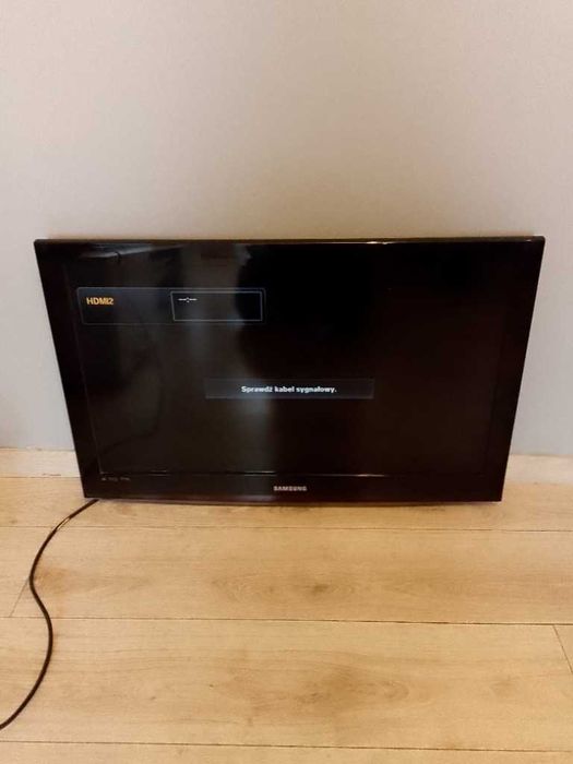 TV Led 32 cale Samsung z uchwytem sprawny w 100%