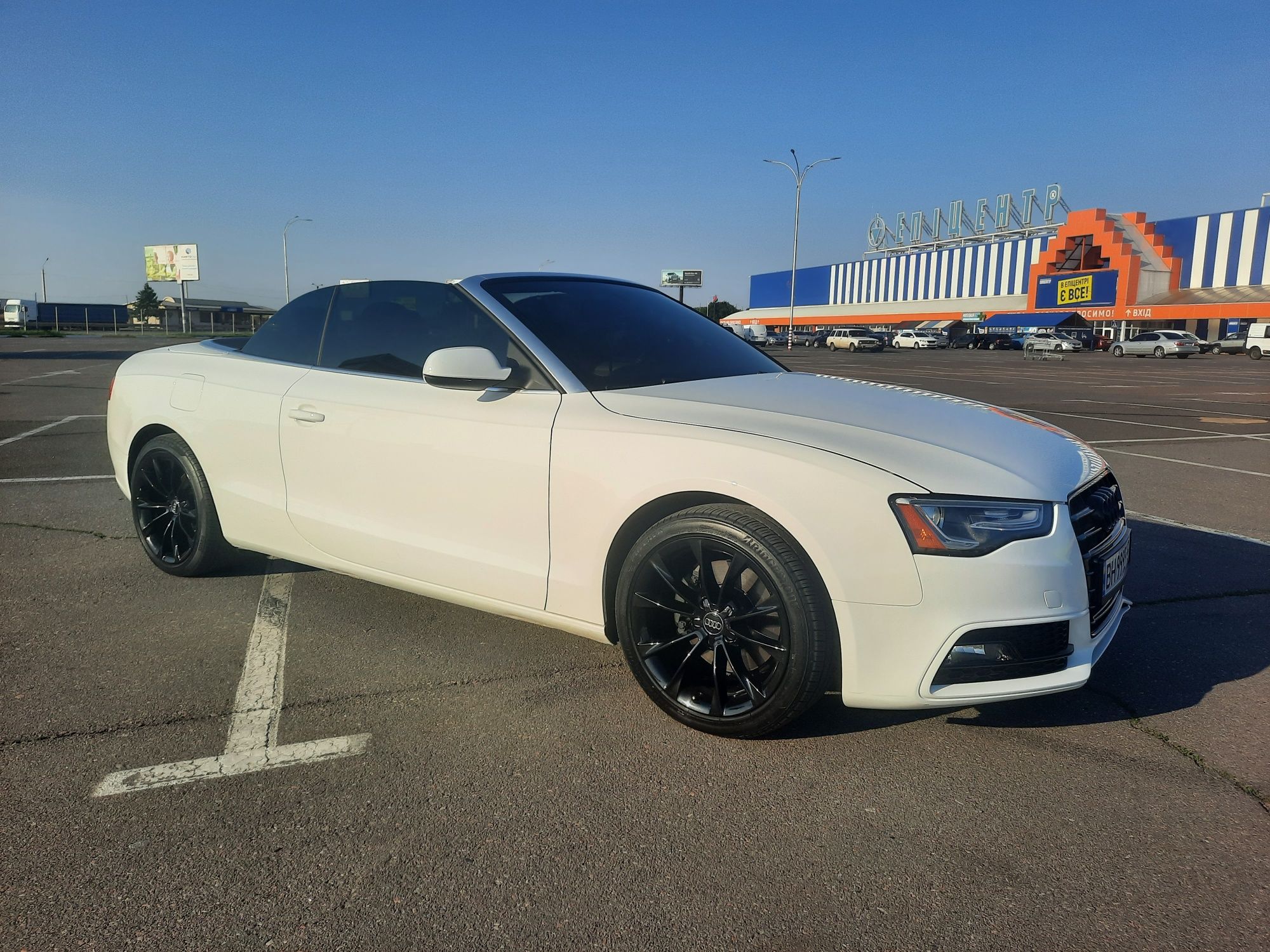 Продам AUDI A5 кабриолет в отличном состоянии!!!