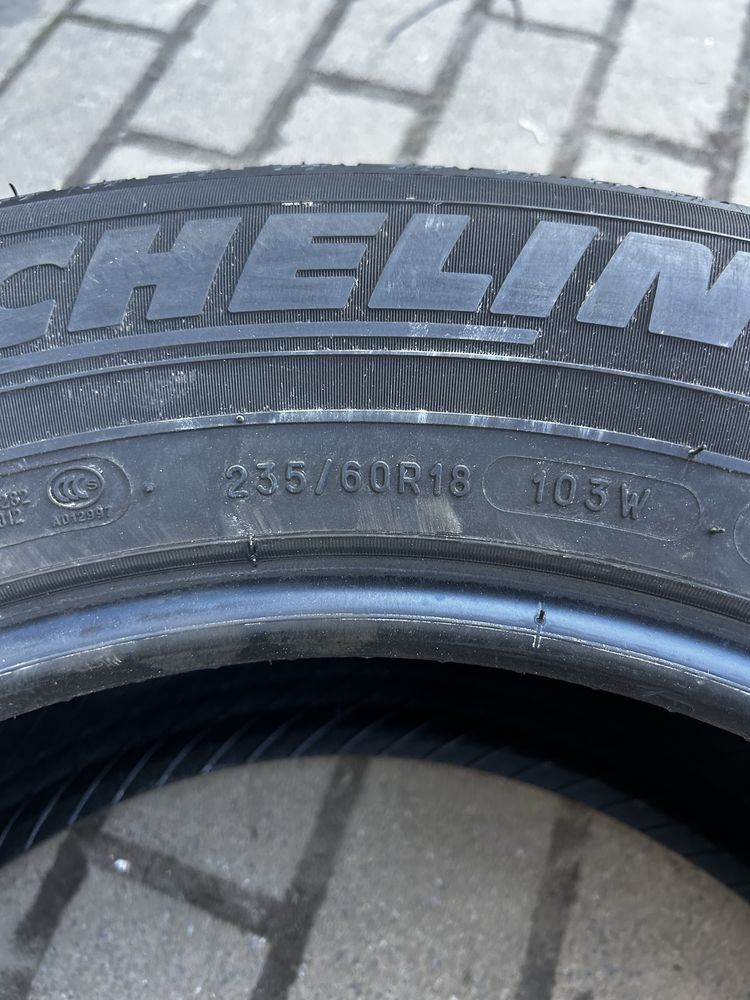 Продам шини 235 60 R18 MICHELIN