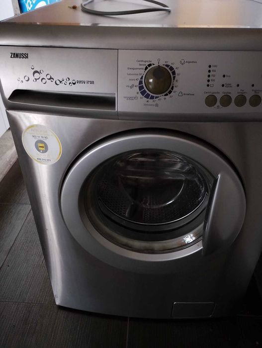 Máquina lavar Zanussi