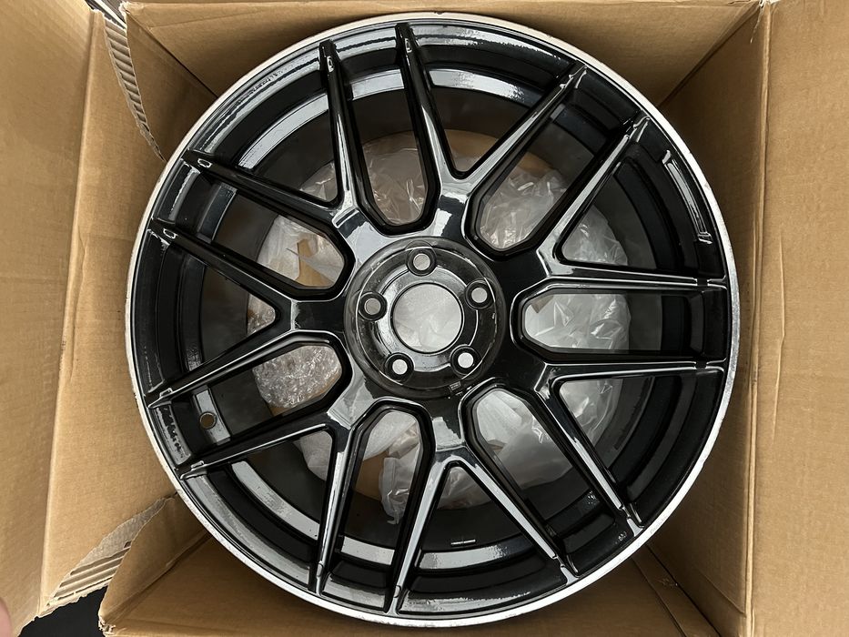 Jantes e pneus usadas