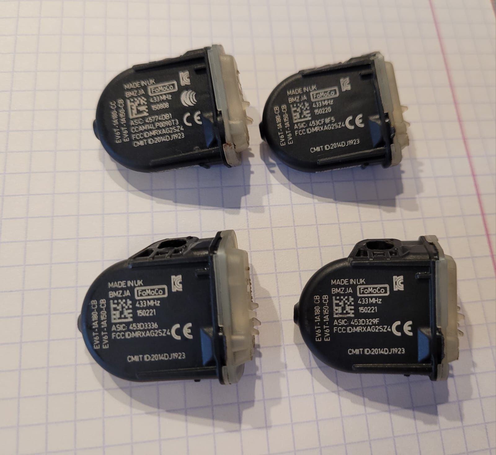 Czujniki ciśnienia TPMS orginalne Ford - komplet EV6T