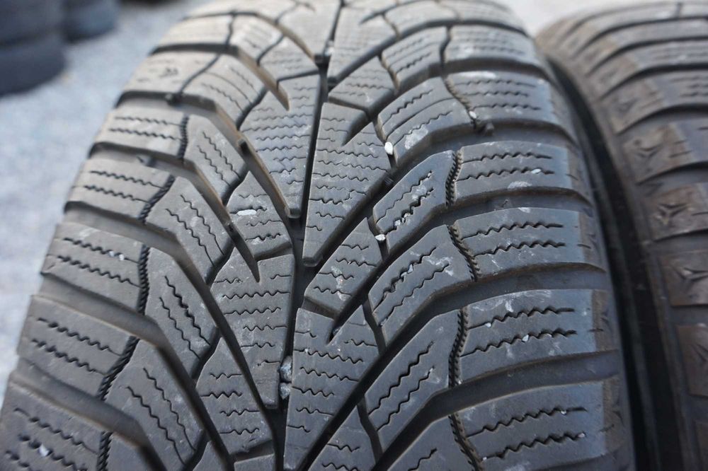 Ford KUGA _ KOŁA ZIMOWE_  felgi z oponami zimowymi 215/65R16