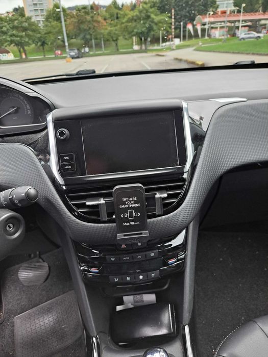 Carrinha peugeot 2008 1.2 PureTech Allure 2016