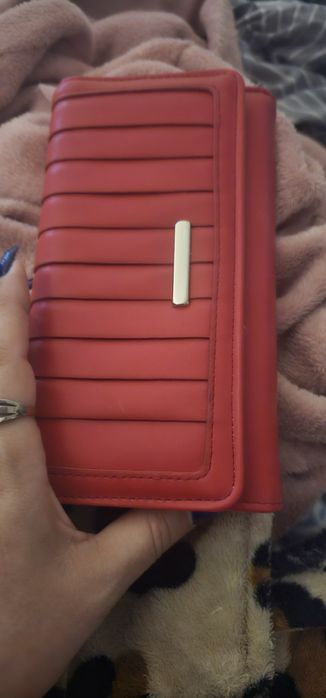 Carteira vermelha